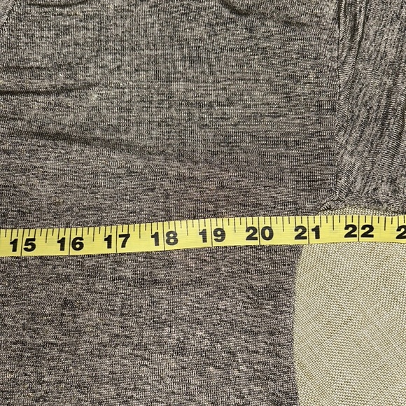 Calvin Klein VGUC long sleeved top silver like colour with gold splatter look - Picture 9 of 15